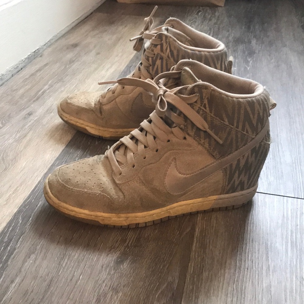 Nike women dunk sky high sneakers